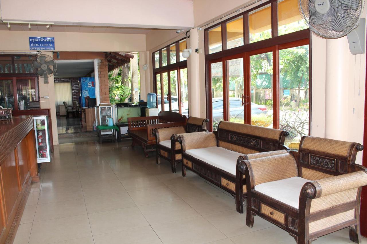 Oyo 75409 Premium The Family Hotel Čiang Mai Exteriér fotografie